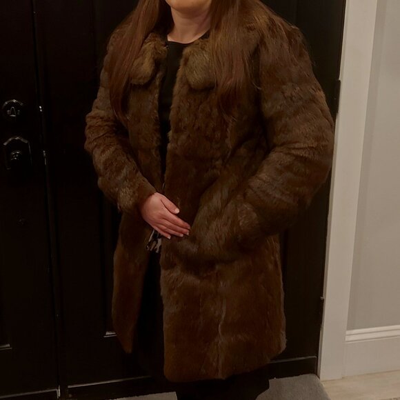 Gorgeous 100% Rabbit Fur Coat - Picture 4 of 4